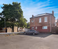 82 Pensbury Street