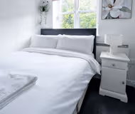 Lakeside 2BR | 2 Baths | Parking | Sleeps 6