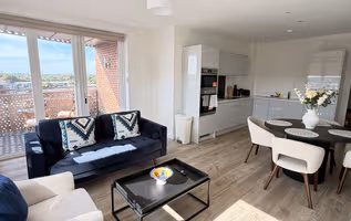 2 Bed • Free Parking • Wi‑Fi • Heathrow Airport