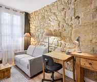 Sauveur VI | Serviced 1-Bedroom for Work