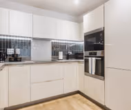 Lamington Heights, London