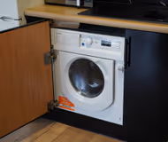 Modern Haydock 2BR | Gated Parking | Near Liverpool