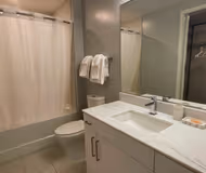 listing-1637950668441418379-10