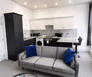 listing-1470451130454734398-3