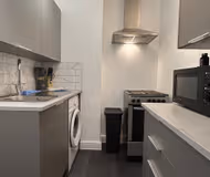 listing-1299246488409888936-3