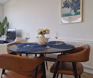2 bed, free parking, Staines, Heathrow Airport