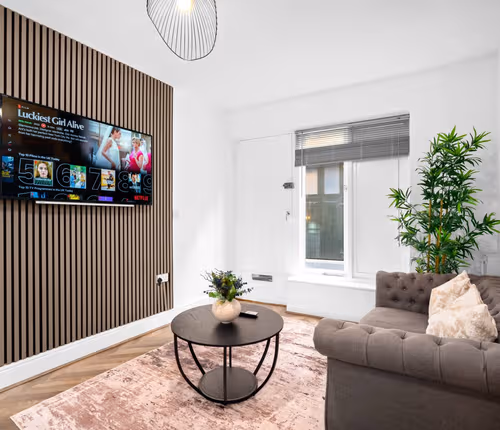 Luxury Apartment - Wolverhampton Centre