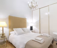 Reloj Serviced apartment