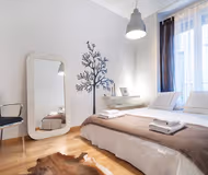 Reloj Serviced apartment