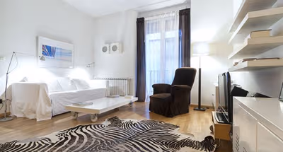 Reloj Serviced apartment