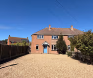listing-1775586339502504601-18