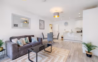 Harry Potter | Garden Flat | Free Parking | 2 Bed