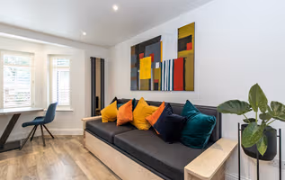 Bright 2BR Flat Oxford City Center w/ Parking