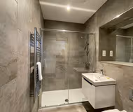 listing-1638574771144020222-4