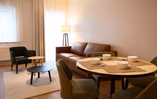 Henri Serviced Apartment