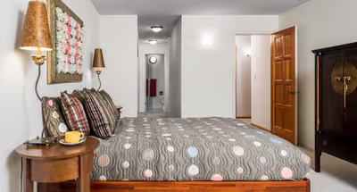 Marquette Ave Apartment