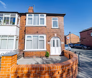 4BR House - Wigan