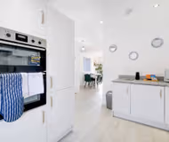 listing-1616442141423698552-7