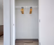 Seattle Need Apartment