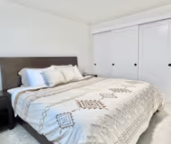 listing-1761044231173117683-5