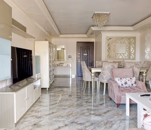 listing-1170024365379666857-0