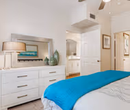 Oaks Serviced Apartment
