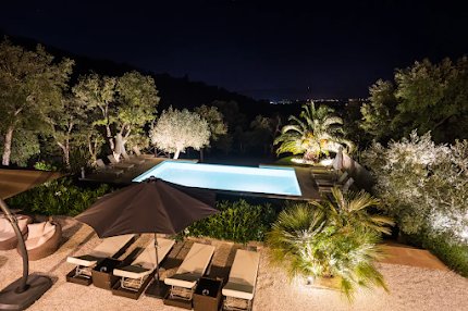 EXCEPTIONAL 320M2 BASTIDE OVERLOOKING THE GULF OF ST TROPEZ