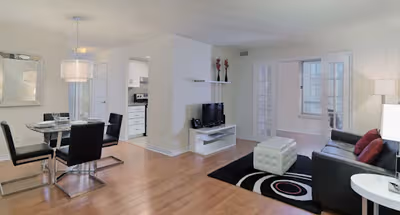 Simcoe Street Serviced Apartments v