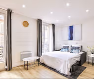 LIVING IN THE REAL HEART OF OLD PARIS MONTROGUEIL