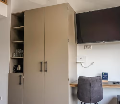 Marywilska Service Apartment