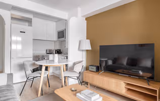 C. de Francisco Navacerrada Apartment