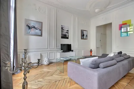 101SQM MINT 2BR CHAMPS ELYSEES GEM-ST LAZARE