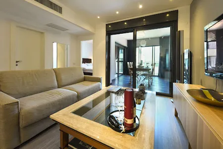 Luxury 1 Bedroom Apartment in Levontin Street