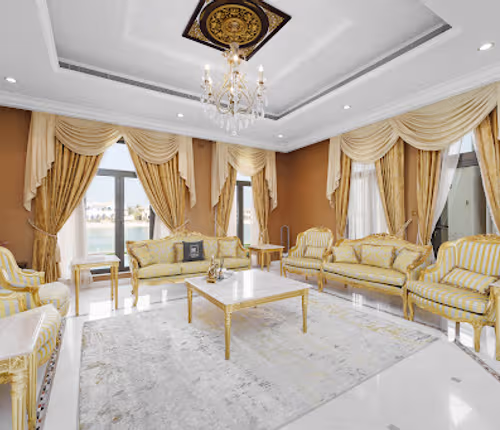 Opulent 6 bedroom  Villa In Palm