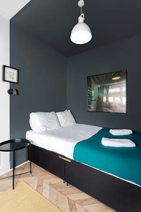 Stanley House 4 bedroom sleeps 10 5 mins to city