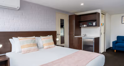 Paterson Street Service Apartment