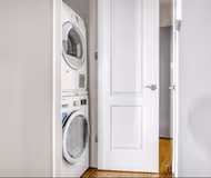 East 25th Street Serviced Apartment