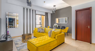 Cozy 2 BR Apartment near The Walk