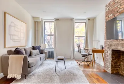 E 1st St Serviced Apartments