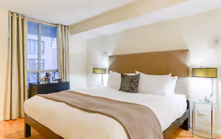 Simcoe Street Apartment