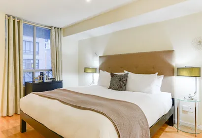 Simcoe Street Apartment