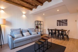 Pelai Serviced Apartment