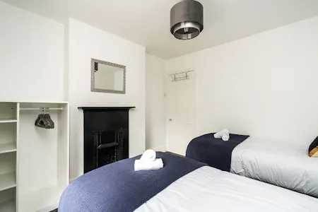 Croydon Reseidences