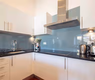 Kensington-Lexham Gardens.