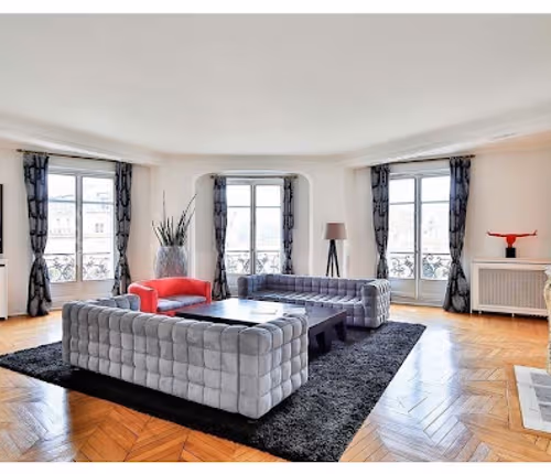 Luxury 300m², 7 Chambres - Next to Parc Monceau Gate, Paris 8