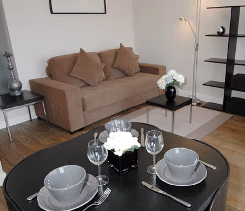 7th floor, So Bright and Quiet in Paris 15