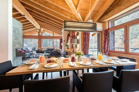 A 10 Bedroom Grand Chalet in Matterhorn Capital