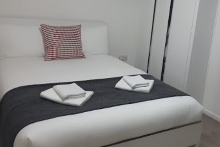 02 Bedroom Apartments near Tooting Broadway