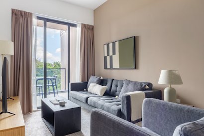 Fourth Avenue Apartment III