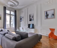 101SQM MINT 2BR CHAMPS ELYSEES GEM-ST LAZARE